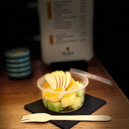 Capsulehotel De Lola Podshotel *