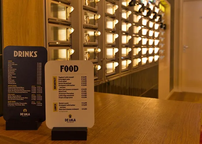 De Lola Podshotel * La Haye