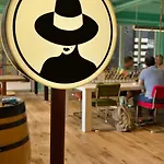 Capsule hotel De Lola Podshotel The Hague