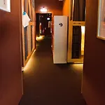 De Lola Podshotel Capsule hotel