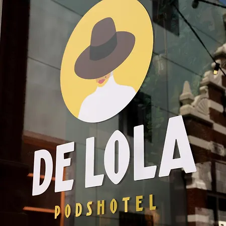 Hotel cápsula De Lola Podshotel La Haya