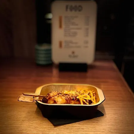 캡슐호텔 De Lola Podshotel