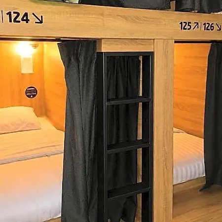 De Lola Podshotel The Hague