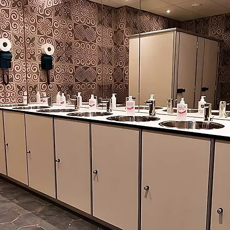 Capsule hotel De Lola Podshotel