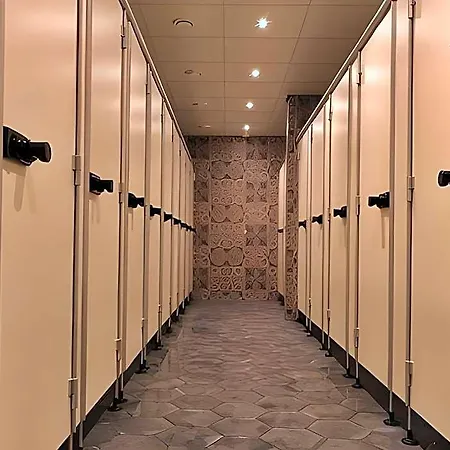 Capsule hotel De Lola Podshotel The Hague