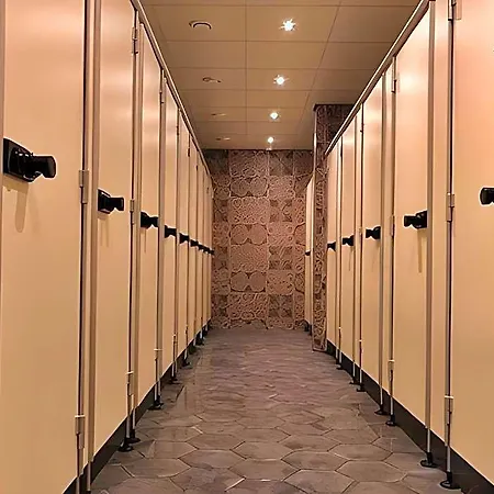 De Lola Podshotel