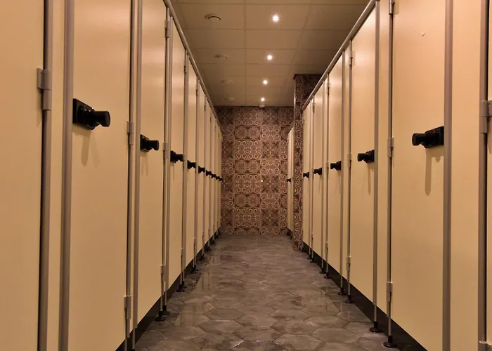 De Lola Podshotel Haga