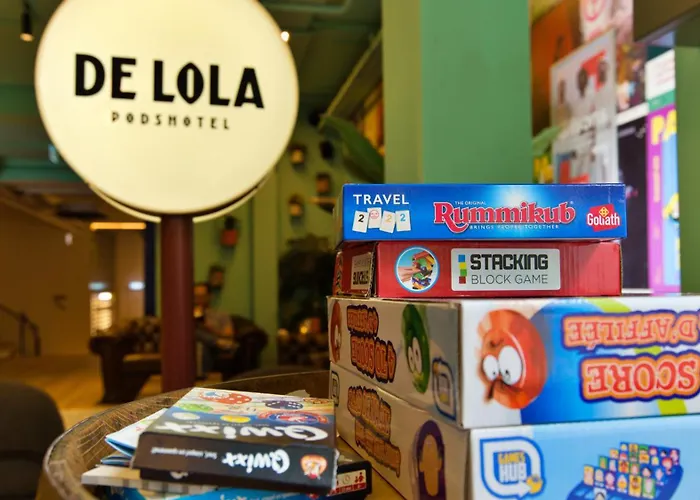 De Lola Podshotel Capsulehotel
