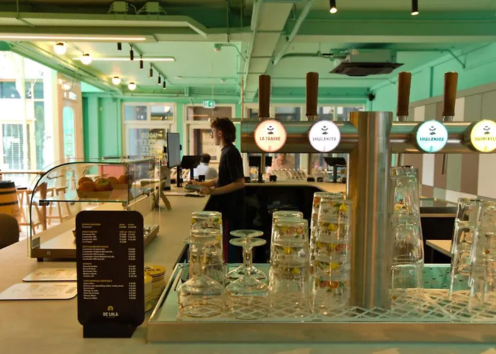 De Lola Podshotel * Den Haag