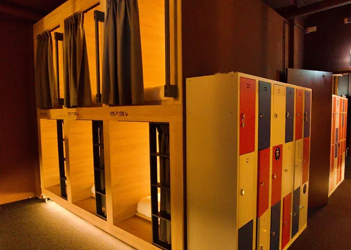 De Lola Podshotel Capsulehotel Den Haag